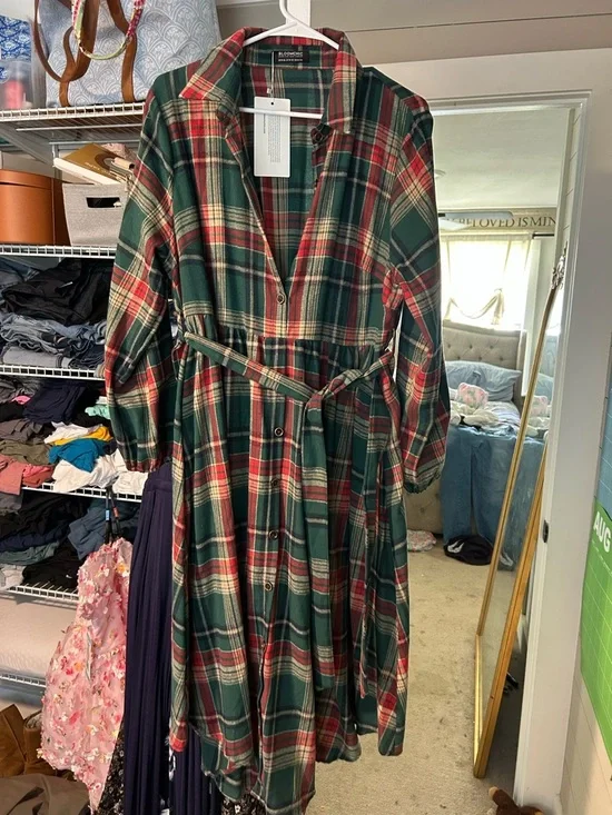 BloomChic Green and Red Plaid Midi Shirt Dress with Belt - Picture 6 of 8